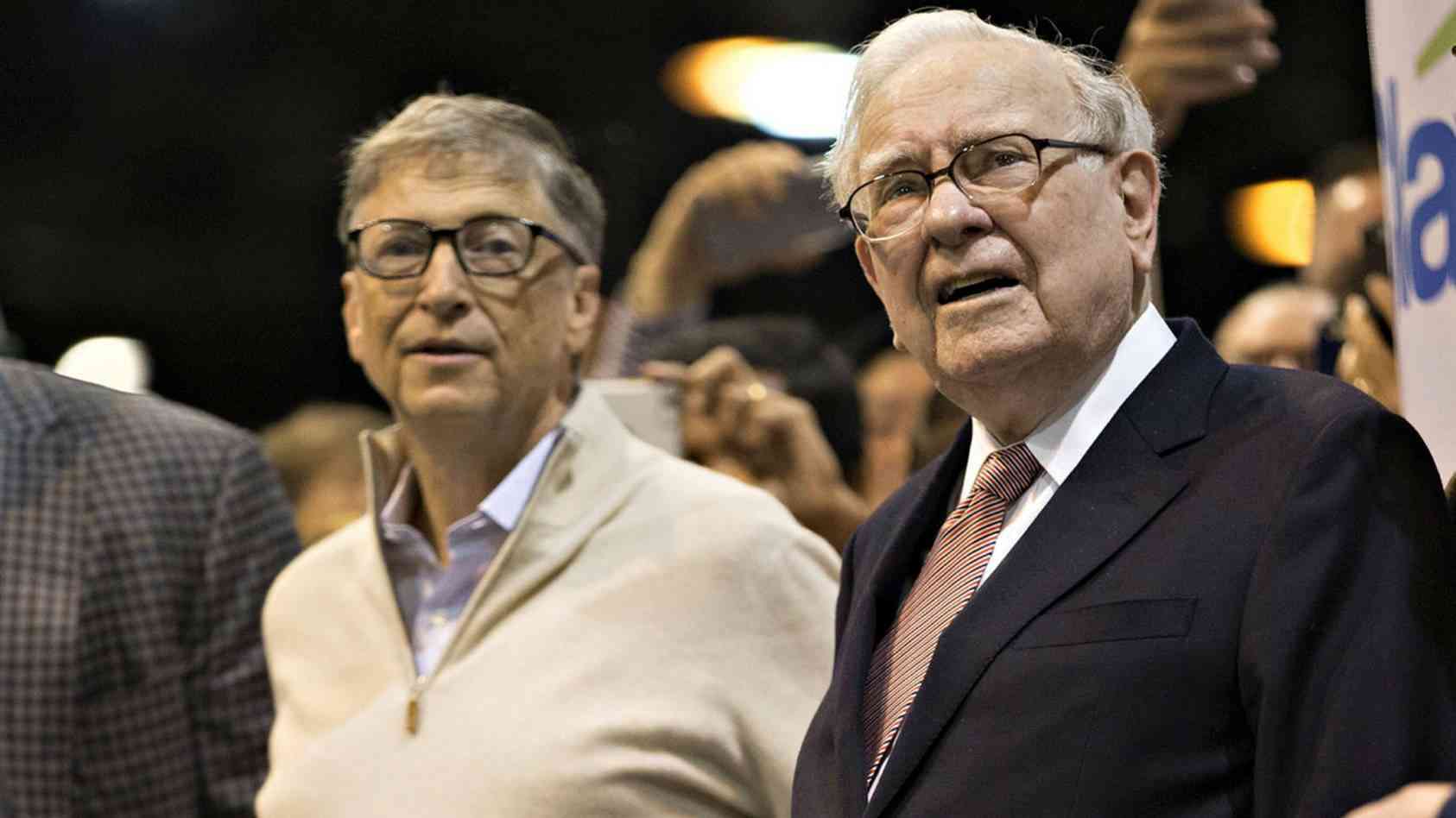 Why Broke People Chase Sales While the Wealthy Chase Systems | MirrorLog